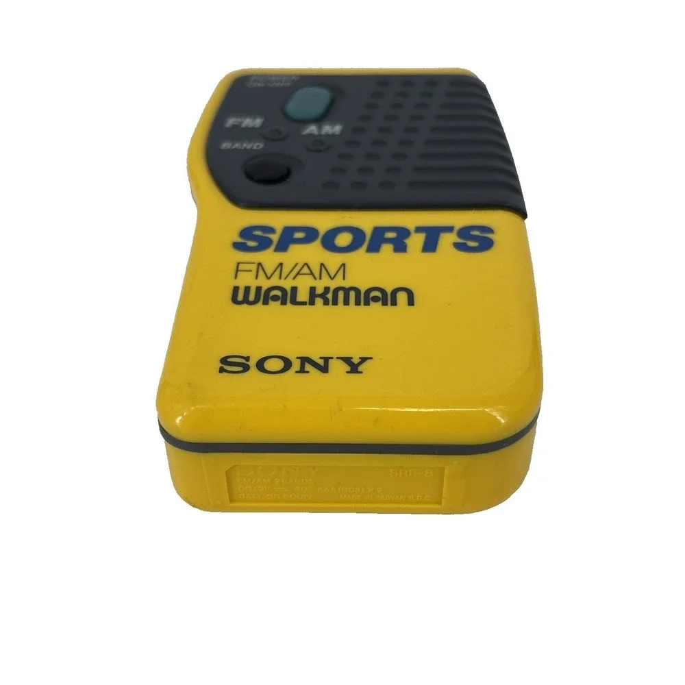 SONY Walkman Sports AM /‎ FM Analog Radio SRF-8 with Belt Clip Tested Yellow